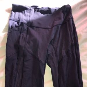 Lululemon 8 All the Right Places II Boysenberry